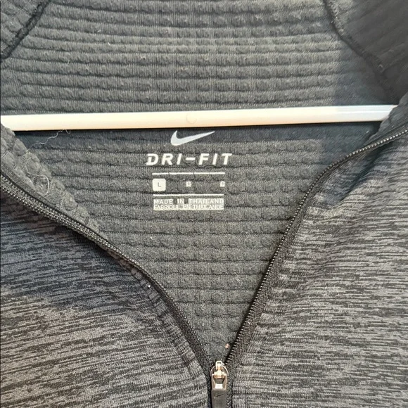 Nike Charcoal DRI FIT  Women's Pullover with Zipper pocket and reflective detail - Picture 2 of 3